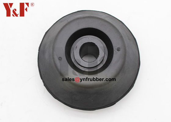 Montage de la machine anti-vibration de l'excavateur isolant le coussin supérieur du moteur