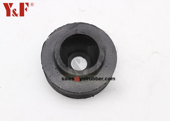La machine anti-vibration noire est montée à 1 mm - 200 mm de hauteur